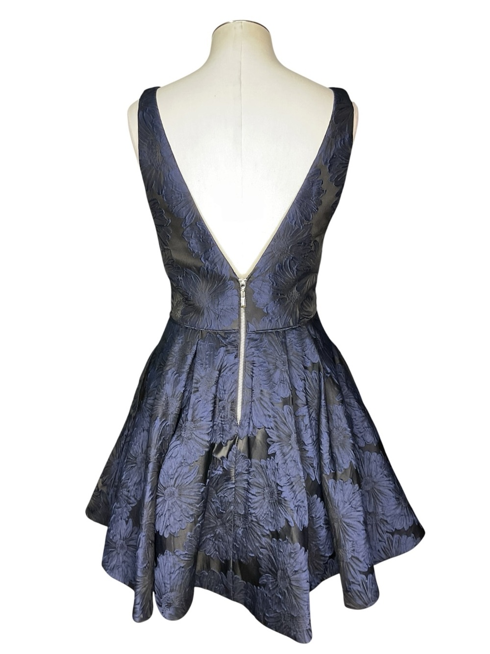 Sherri Hill Navy Blue Floral Jacquard Fit & Flare Cocktail Dress Size 6 - Picture 3 of 7